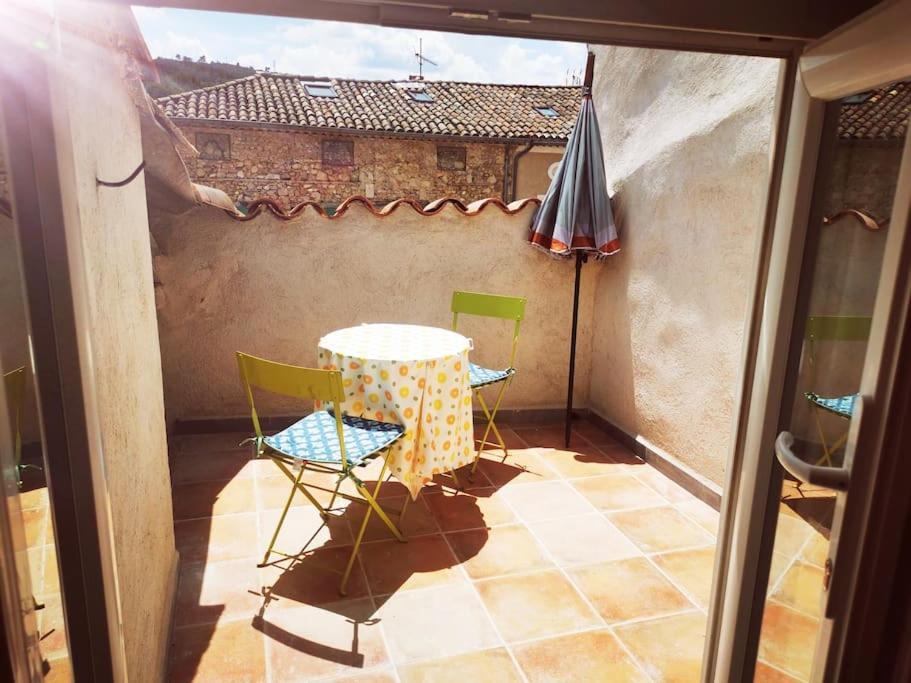 Appartement Avec Terrasse Saint-Martin-de-Brômes Eksteriør bilde