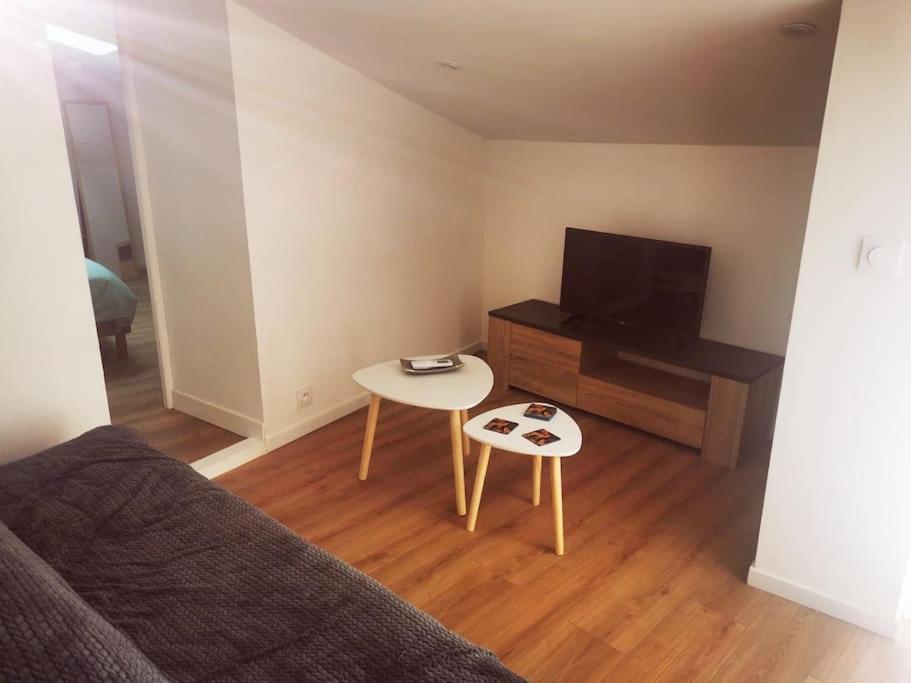 Appartement Avec Terrasse Saint-Martin-de-Brômes Eksteriør bilde